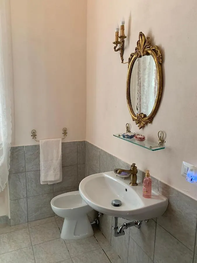 Bed And Breakfast Villa Adelina Lucca